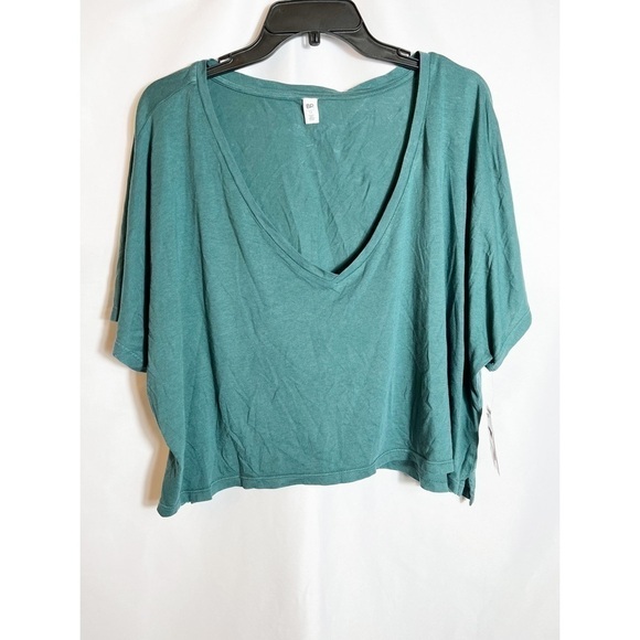 NWT BP. V-Neck Dolman Crop T-Shirt, in Green - Picture 2 of 4